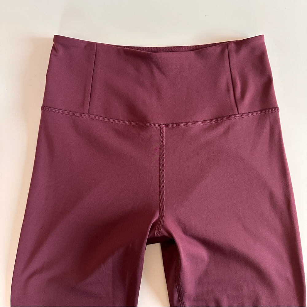 Girlfriend Collective Berry Float Ultralight Legg… - image 1